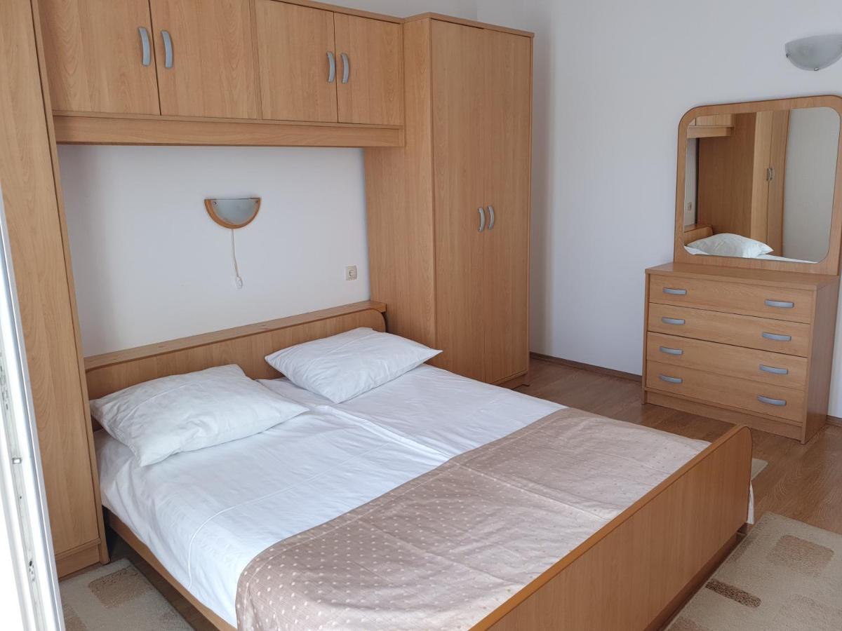 ראב Apartmani I Sobe Jusic מראה חיצוני תמונה