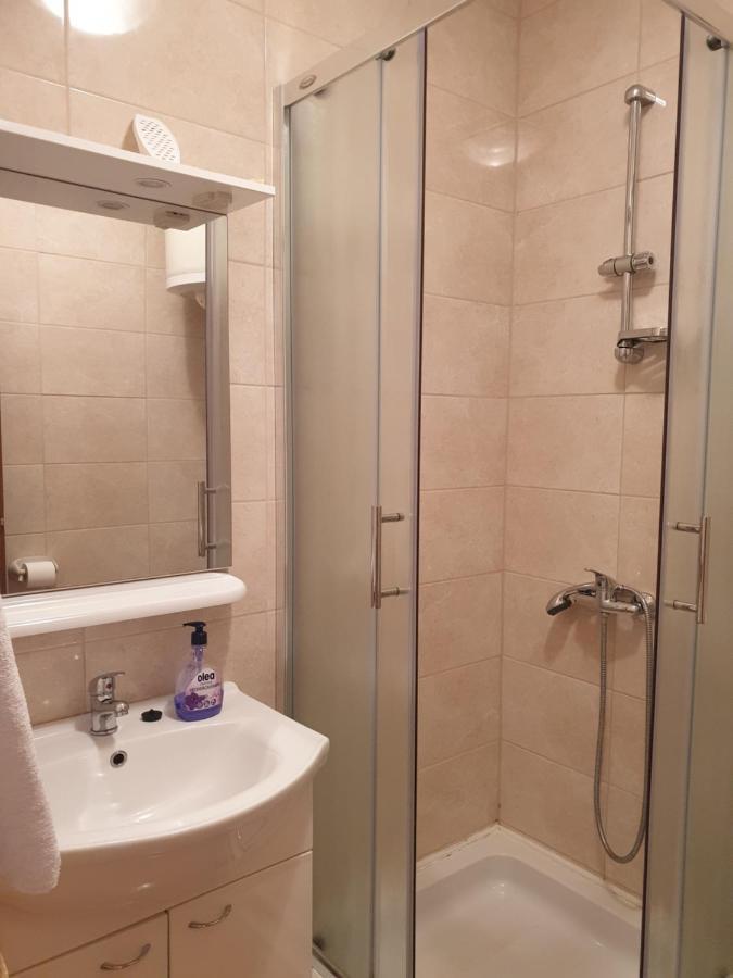 ראב Apartmani I Sobe Jusic מראה חיצוני תמונה