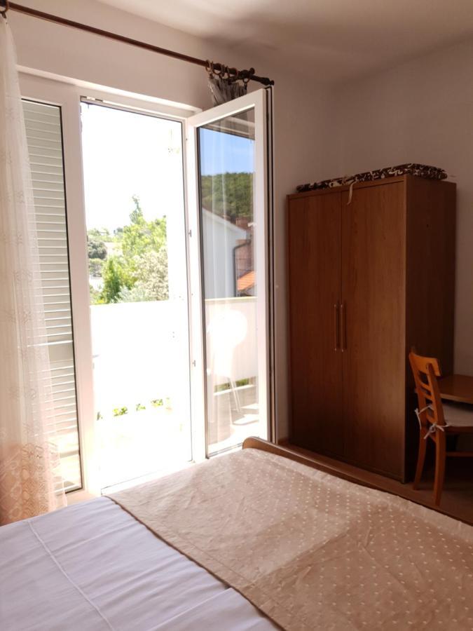 ראב Apartmani I Sobe Jusic מראה חיצוני תמונה