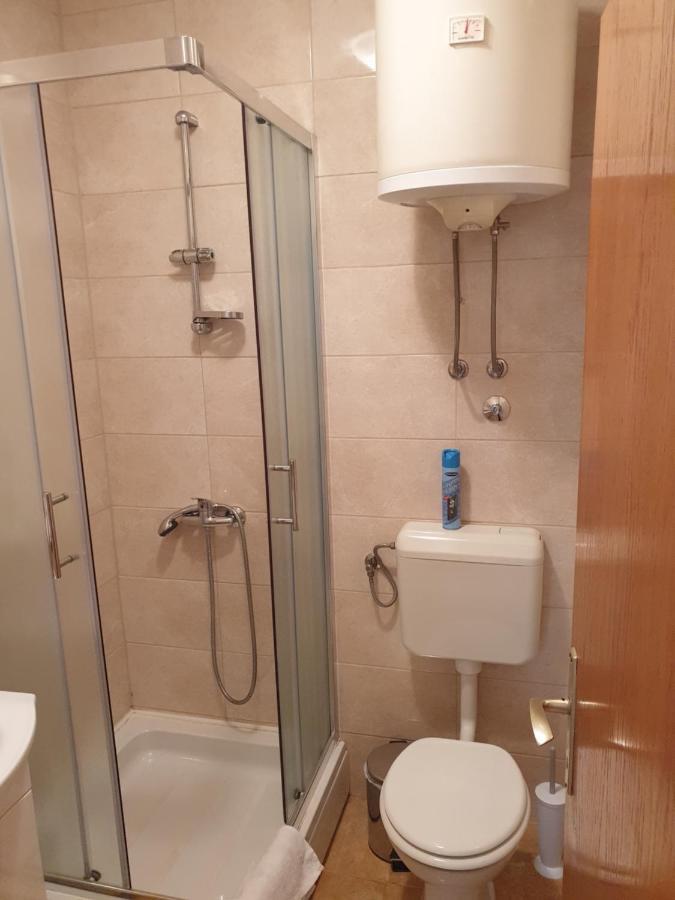 ראב Apartmani I Sobe Jusic מראה חיצוני תמונה