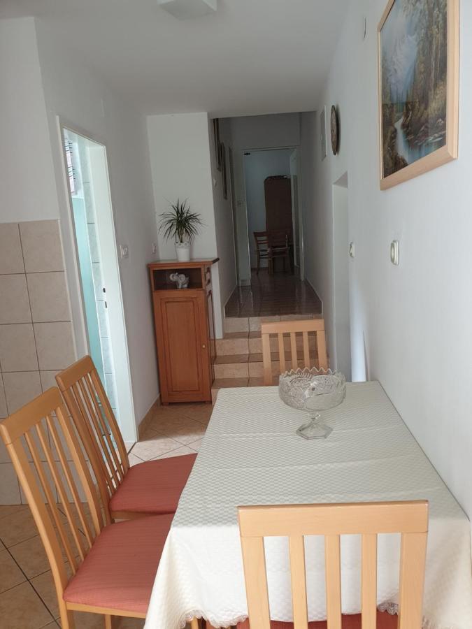 ראב Apartmani I Sobe Jusic מראה חיצוני תמונה