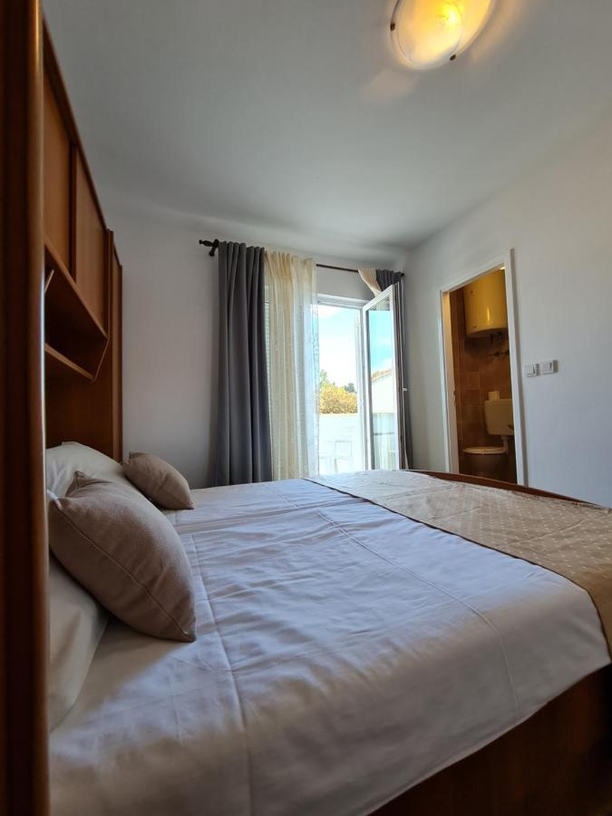ראב Apartmani I Sobe Jusic מראה חיצוני תמונה
